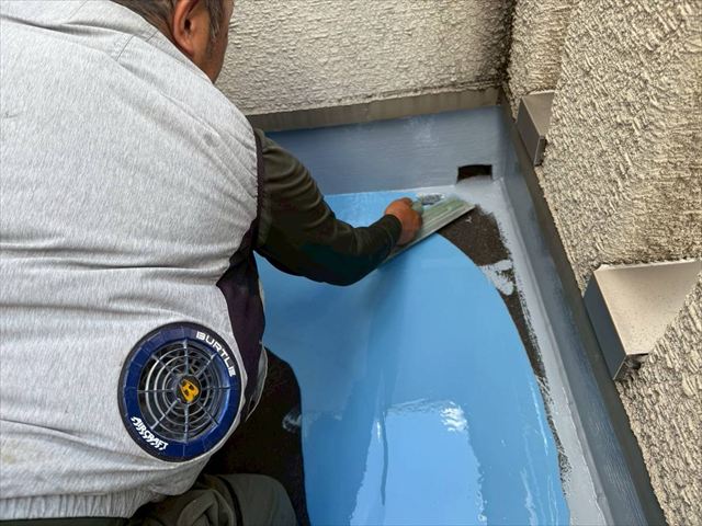 ベランダ床鏝作業