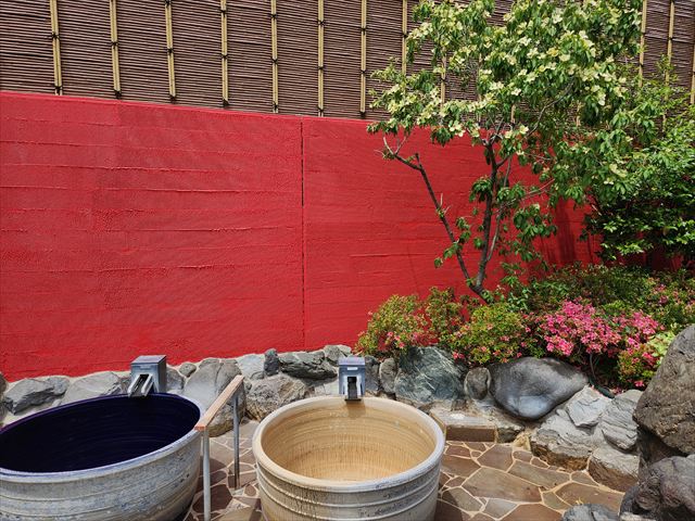 塀塗装２回目完了