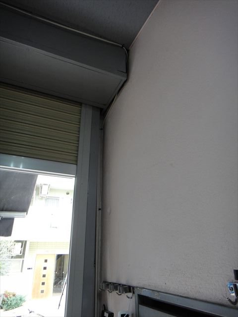 塗装後のシャッター枠