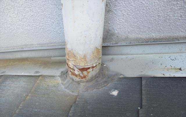 天井上配管の劣化