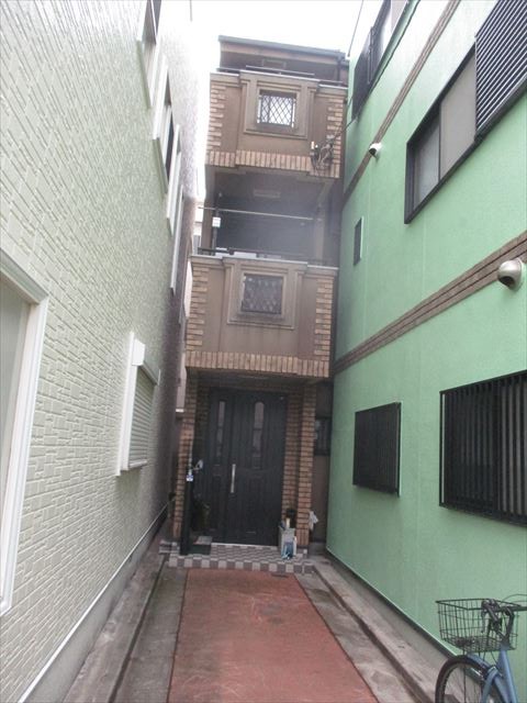 塗装後の外壁正面