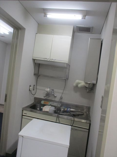 キッチン壁塗装後